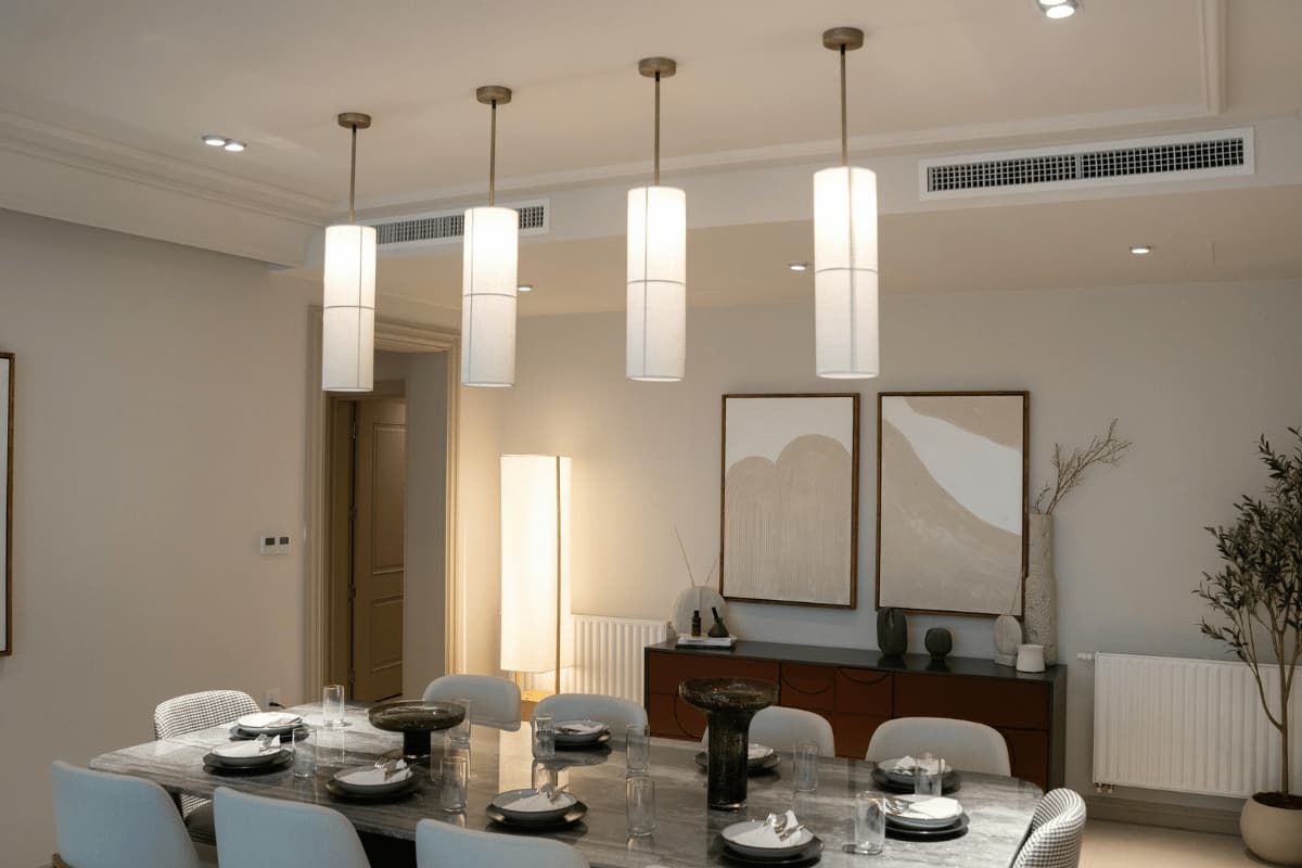 led ışıklı salon asma tavan tasarımı ve modern salon dekorasyonu