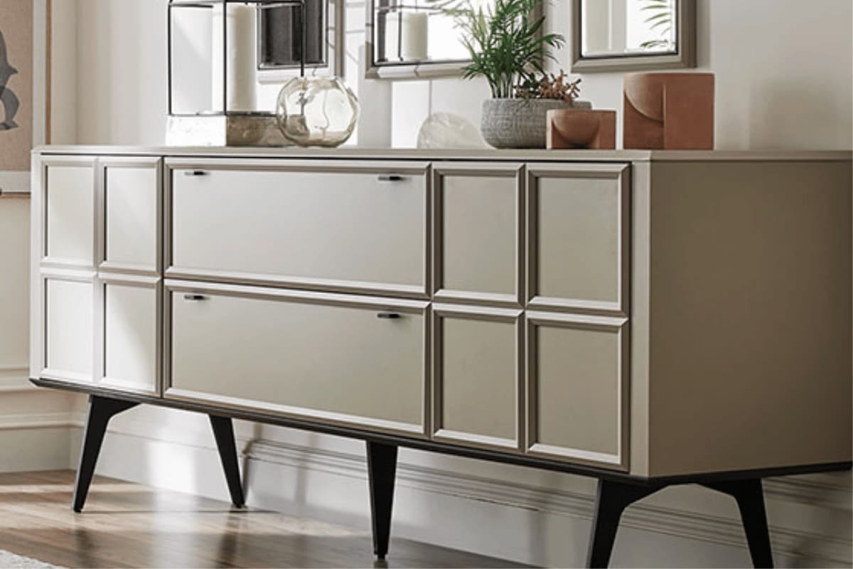 mersin salon tadilatı projelerinde kullanılan modern salon konsol modeli